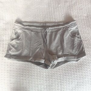 Banana Republic factory grey and white striped pajama shorts size XL